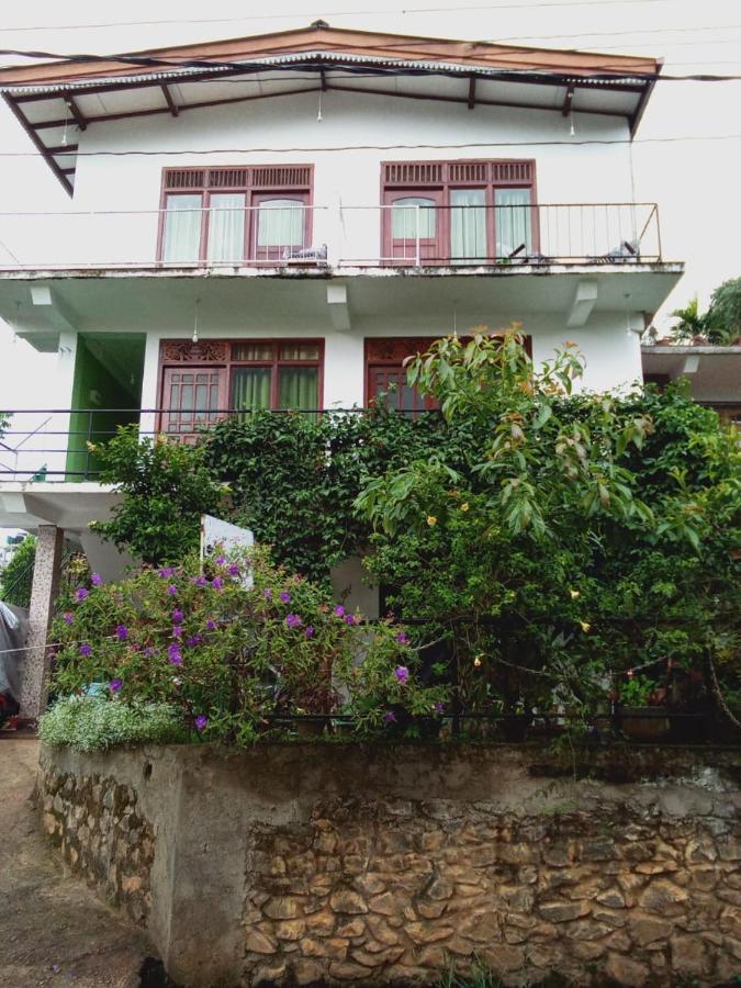 Elegant Home Stay Ella Exterior photo