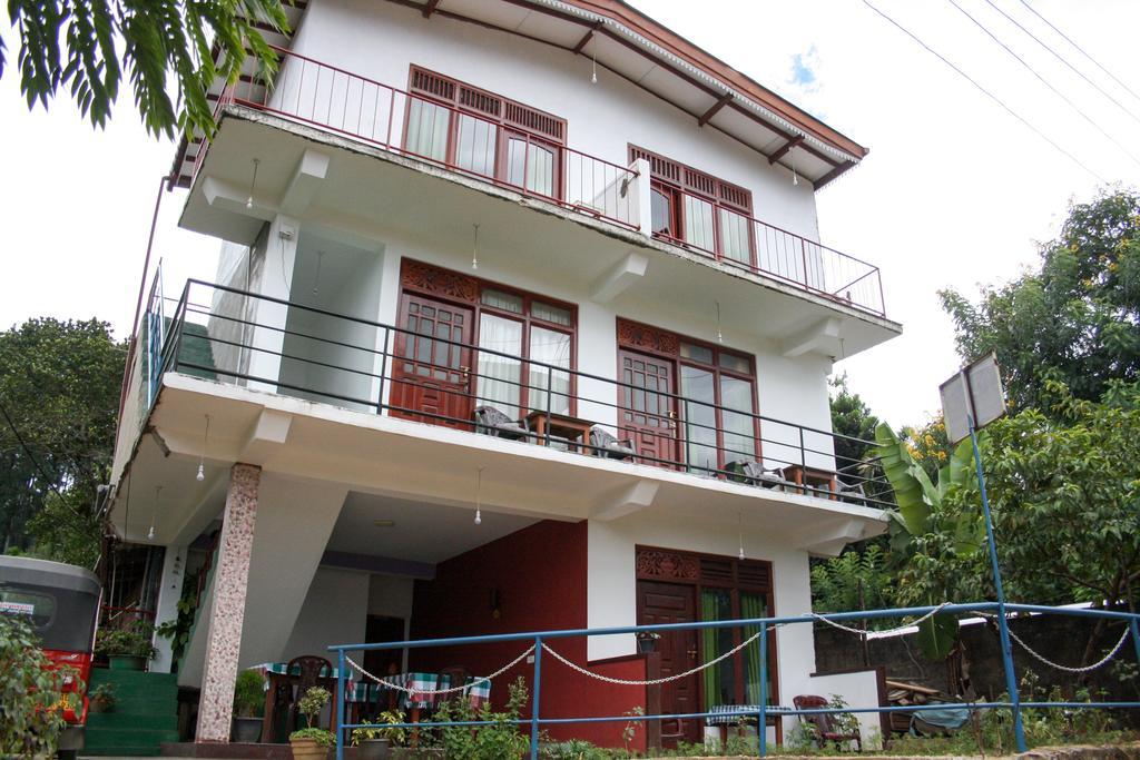Elegant Home Stay Ella Exterior photo